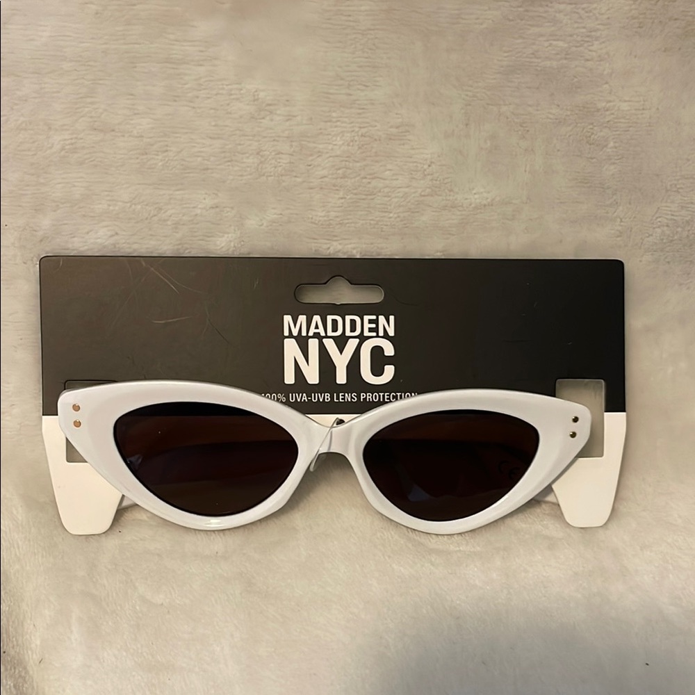 NEW Madden NYC White Cat-Eye Sunglasses